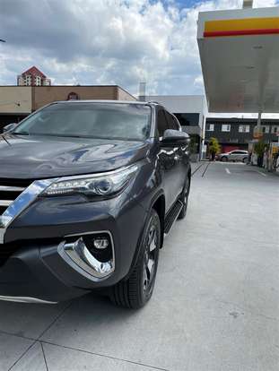 TOYOTA-HILUX SW4-2019