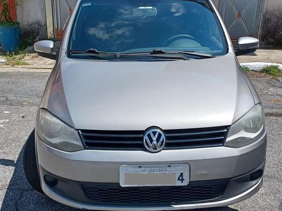 VOLKSWAGEN-FOX-1.0 MI 8V FLEX 4P MANUAL VOLKSWAGEN-FOX-2013