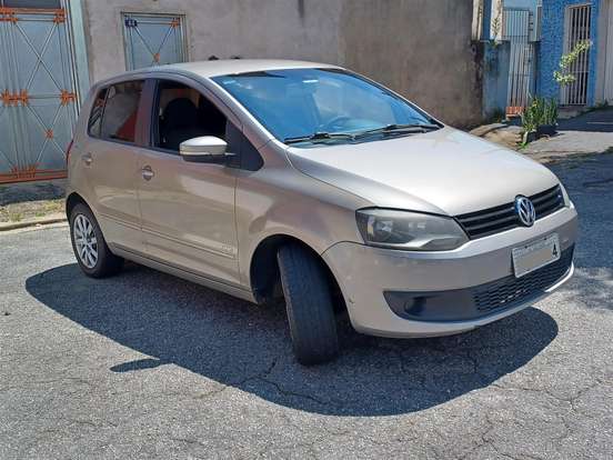 VOLKSWAGEN-FOX-1.0 MI 8V FLEX 4P MANUAL VOLKSWAGEN-FOX-2013