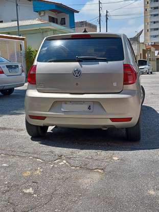 VOLKSWAGEN-FOX-1.0 MI 8V FLEX 4P MANUAL VOLKSWAGEN-FOX-2013