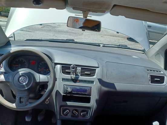 VOLKSWAGEN-FOX-2013