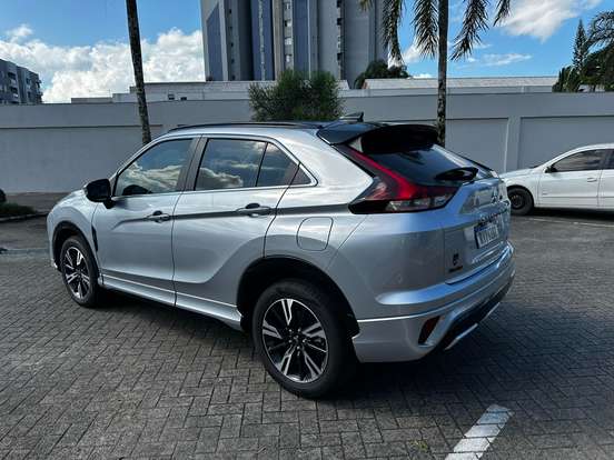 MITSUBISHI-ECLIPSE CROSS-2024