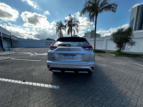 MITSUBISHI-ECLIPSE CROSS-2024