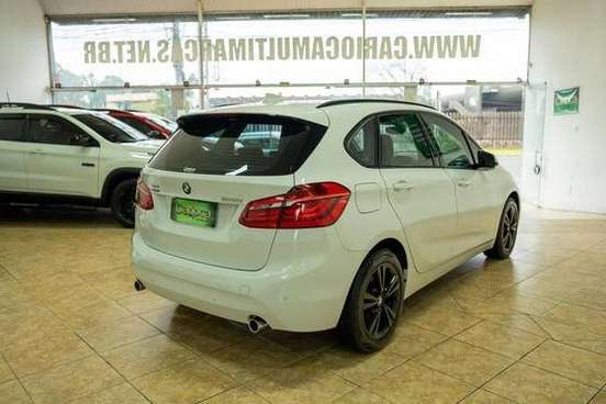 BMW-220i-2017