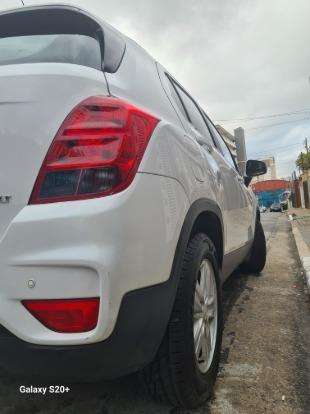 CHEVROLET-TRACKER-2017