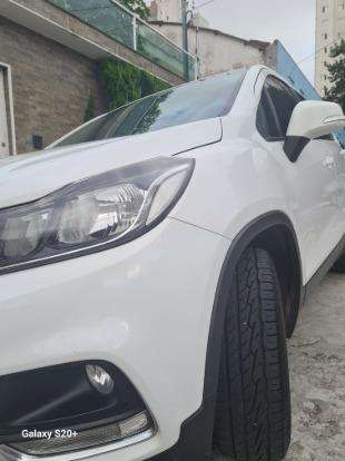 CHEVROLET-TRACKER-2017