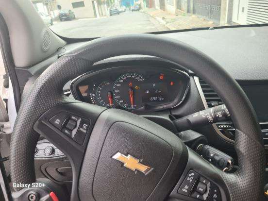 CHEVROLET-TRACKER-2017