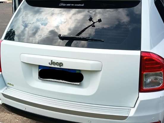 JEEP-COMPASS-2.0 SPORT 4X2 16V GASOLINA 4P AUTOMÁTICO JEEP-COMPASS-2012