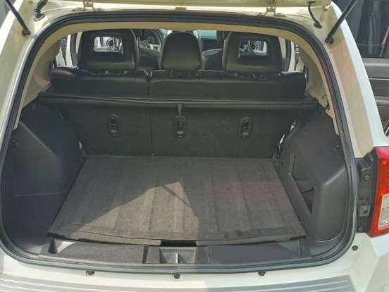 JEEP-COMPASS-2.0 SPORT 4X2 16V GASOLINA 4P AUTOMÁTICO JEEP-COMPASS-2012