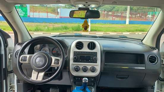 JEEP-COMPASS-2012