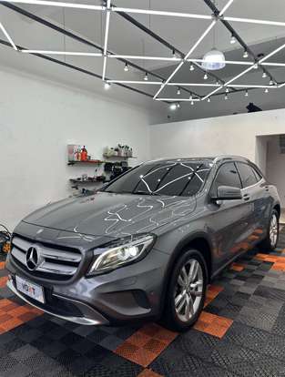 MERCEDES-BENZ-GLA 200-1.6 CGI ADVANCE 16V TURBO FLEX 4P AUTOMÁTICO MERCEDES-BENZ-GLA 200-2015
