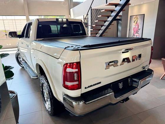 RAM 2500 6.7 I6 TURBO DIESEL LARAMIE CD 4X4 AUTOMÁTICO