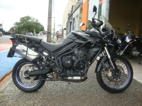 TRIUMPH TIGER 800XC 