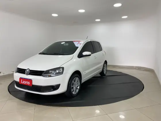 VOLKSWAGEN FOX 1.0 MI 8V FLEX 4P MANUAL VOLKSWAGEN FOX 1.0 MI 8V FLEX 4P MANUAL
