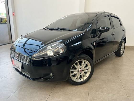 FIAT PUNTO 1.4 ATTRACTIVE ITALIA 8V FLEX 4P MANUAL