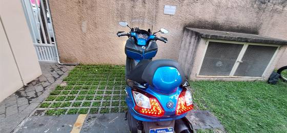 DAFRA MAXSYM 400i 