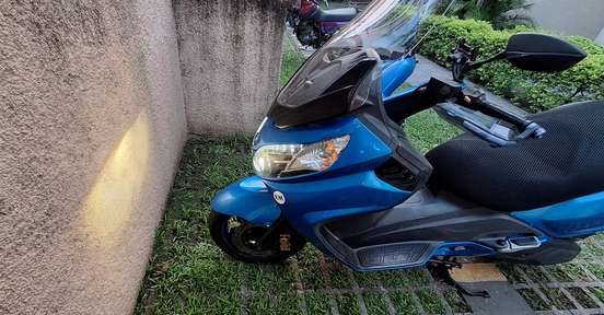 DAFRA-MAXSYM 400i-2014