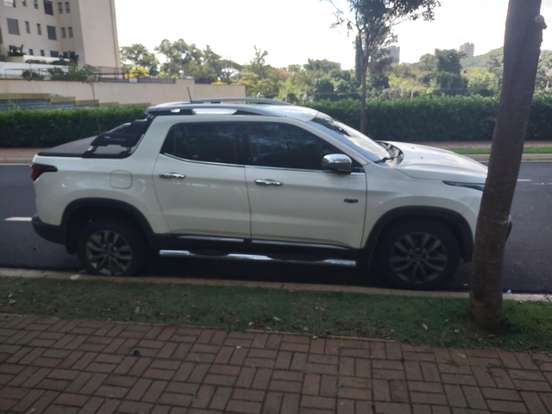 FIAT-TORO-2021