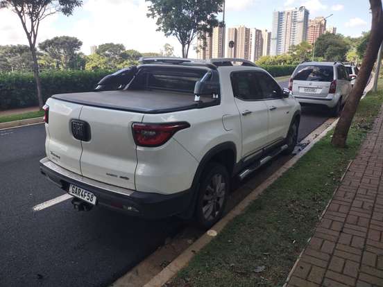 FIAT-TORO-2021