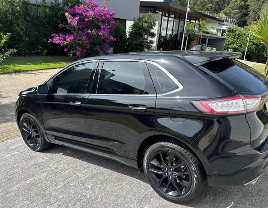 FORD-EDGE-2016