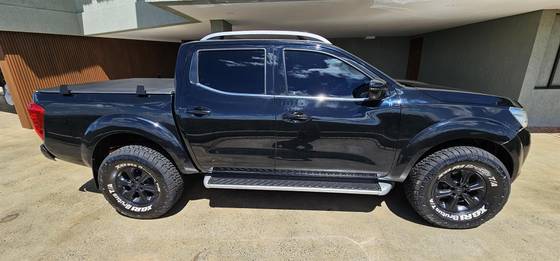 NISSAN FRONTIER 2.3 16V TURBO DIESEL LE CD 4X4 AUTOMÁTICO