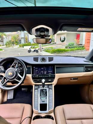 PORSCHE-MACAN-2021