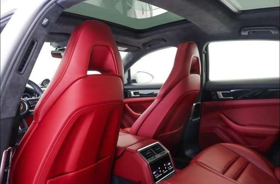 PORSCHE-PANAMERA-2020