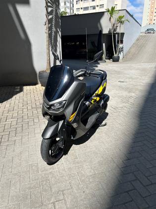 YAMAHA NMAX CONNECTED 160 SE ABS 