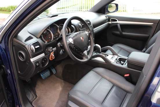PORSCHE-CAYENNE-2007