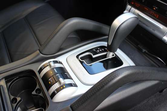 PORSCHE-CAYENNE-2007