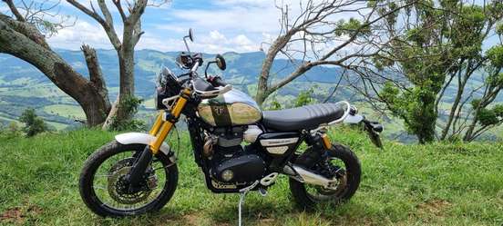 TRIUMPH-BONNEVILLE SCRAMBLER 1200 XE-2023