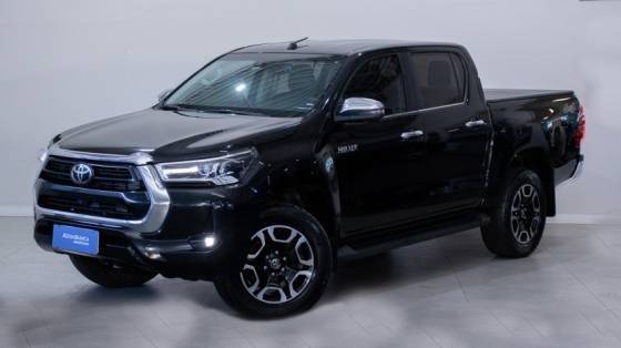 TOYOTA HILUX 2.8 D-4D TURBO DIESEL CD SRX 4X4 AUTOMÁTICO