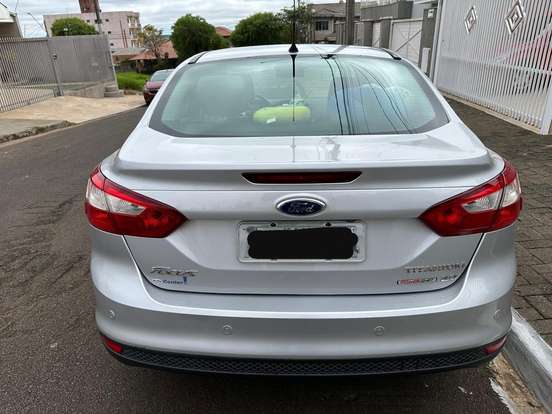 FORD-FOCUS-2015