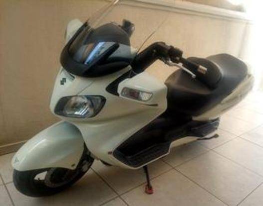 SUZUKI BURGMAN 650 