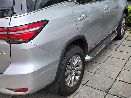 TOYOTA-HILUX SW4-2.8 D-4D TURBO DIESEL SRX 4X4 AUTOMÁTICO TOYOTA-HILUX SW4-2023