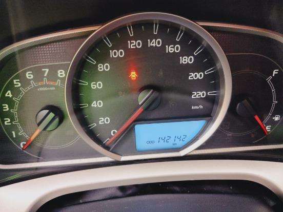 TOYOTA-RAV4-2013
