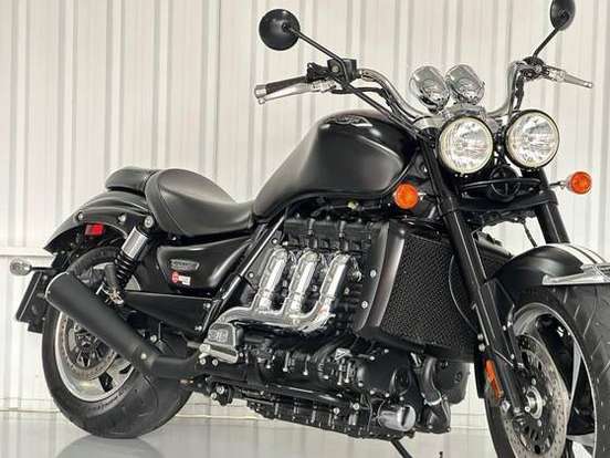 TRIUMPH-ROCKET III ROADSTER TRIUMPH-ROCKET III ROADSTER-2014