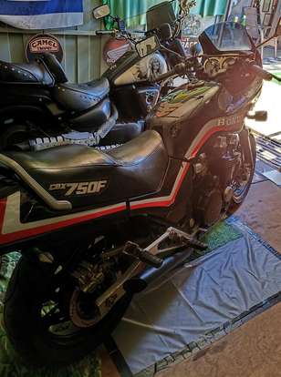 HONDA-CBX 750 FOUR-1986