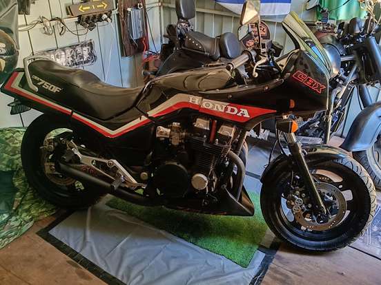 HONDA-CBX 750 FOUR HONDA-CBX 750 FOUR-1986