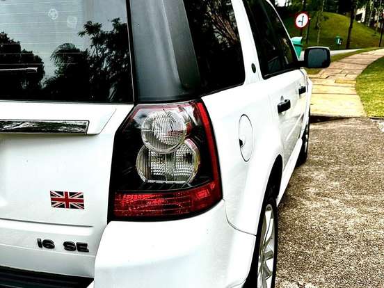 LAND ROVER-FREELANDER 2-3.2 SE 6V 24V GASOLINA 4P AUTOMÁTICO LAND ROVER-FREELANDER 2-2010