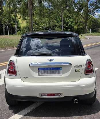 MINI-COOPER-2011