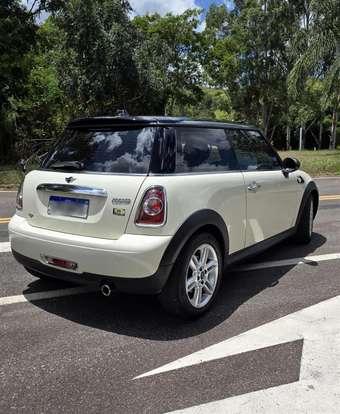 MINI-COOPER-2011