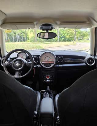MINI-COOPER-2011