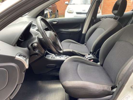 PEUGEOT-207-2013