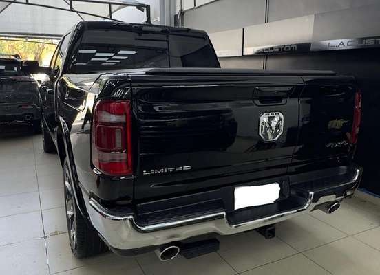 RAM-1500-5.7 V8 GASOLINA LIMITED CD 4X4 AUTOMÁTICO RAM-1500-2023