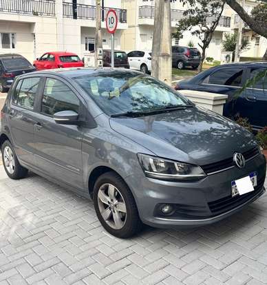 VOLKSWAGEN-FOX-2017