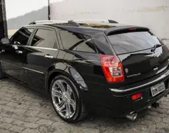 CHRYSLER 300 C 5.7 HEMI TOURING V8 16V GASOLINA 4P AUTOMÁTICO CHRYSLER 300 C 5.7 HEMI TOURING V8 16V GASOLINA 4P AUTOMÁTICO
