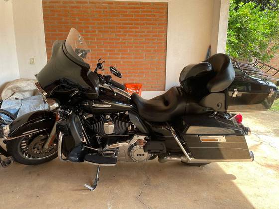 HARLEY-DAVIDSON CVO ULTRA CLASSIC ELECTRA GLIDE 