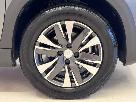 PEUGEOT-2008-2022