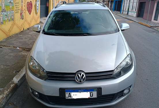 VOLKSWAGEN-JETTA-2010